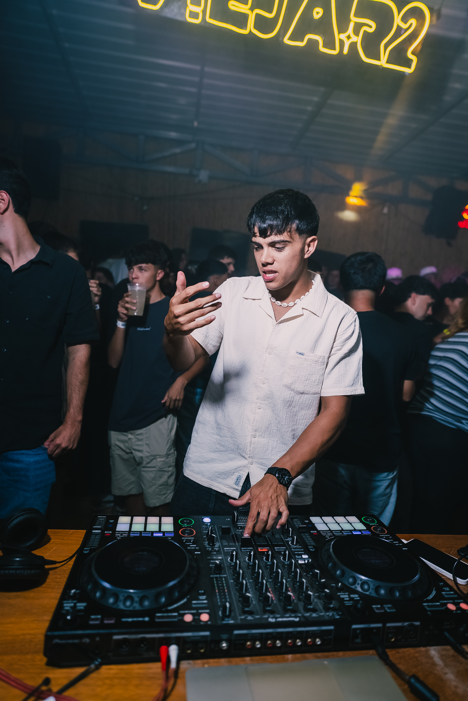 DJ REN