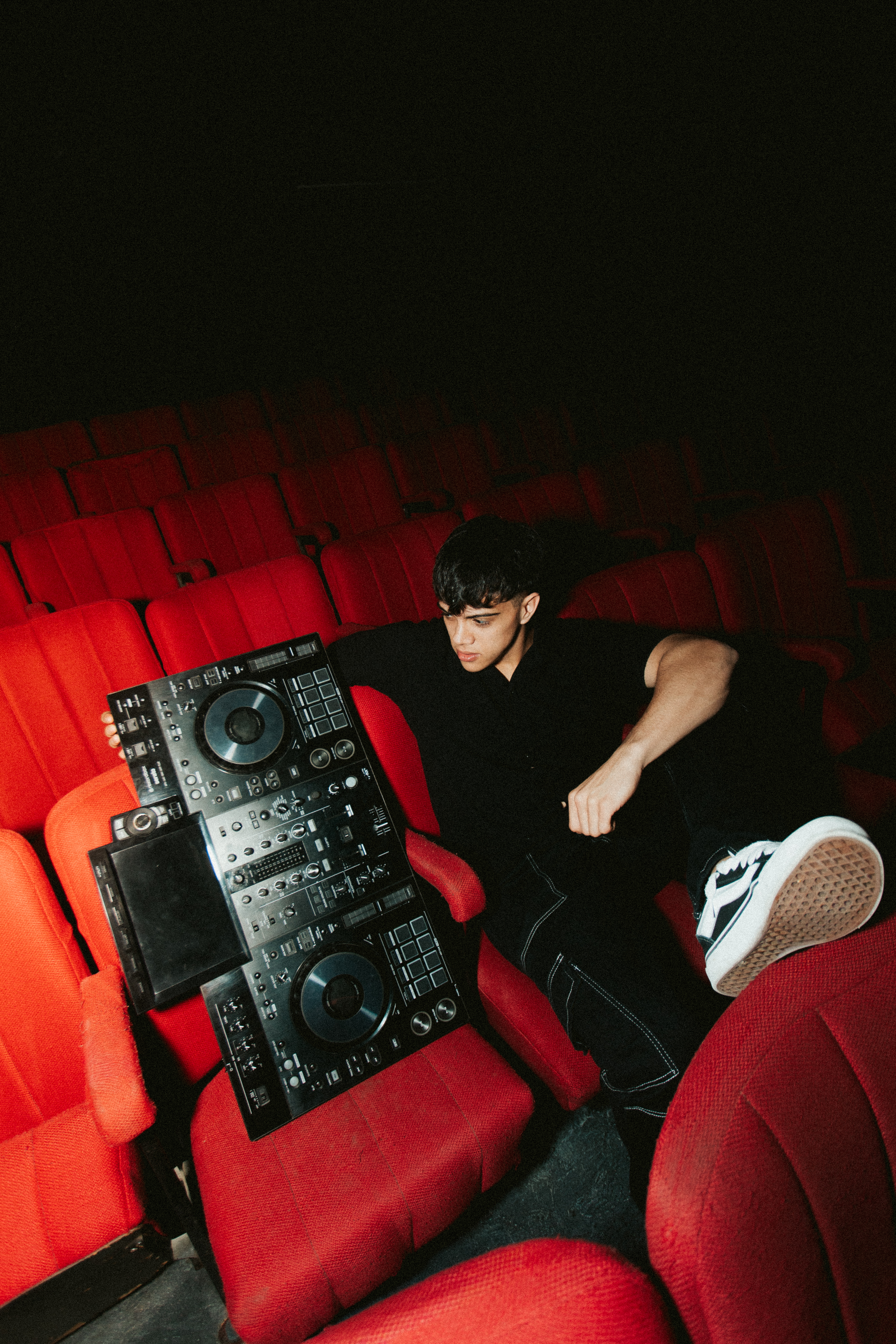 DJ REN